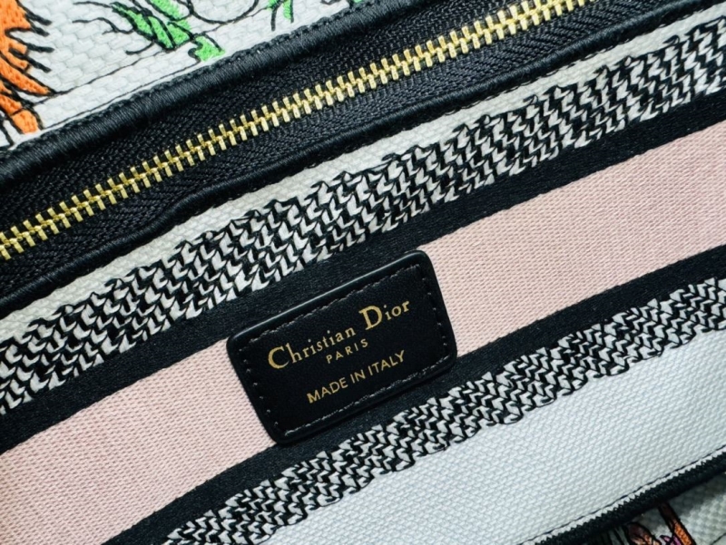 Dior Shopping Bags